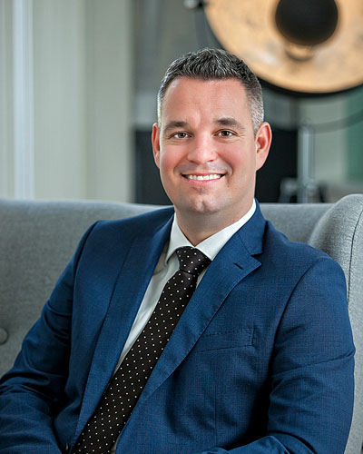 Dr. Kecskeméti Ádám 